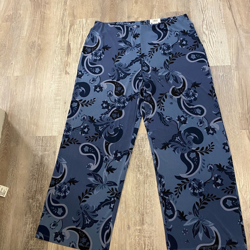 NWT JM Women’s Wide Leg Knit Pull-On Floral Blue Pants